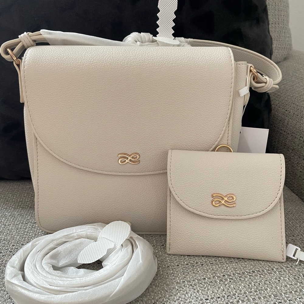 HOLB ( House of little bunny) Elegant Cream Crossbody Bag Set